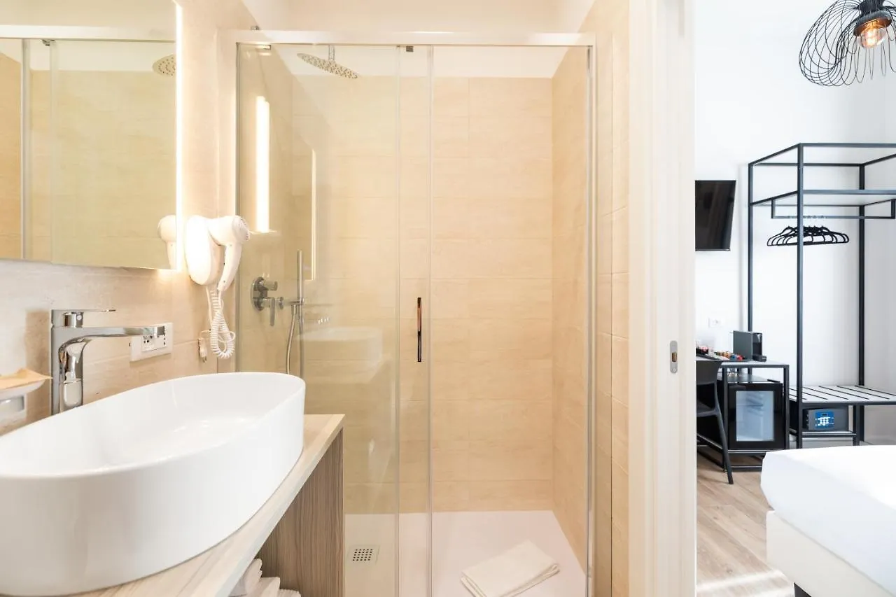 Bed & Breakfast Adelante Rooms Piazza Bologna Řím