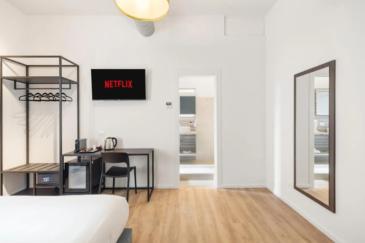 Adelante Rooms Piazza Bologna Řím
