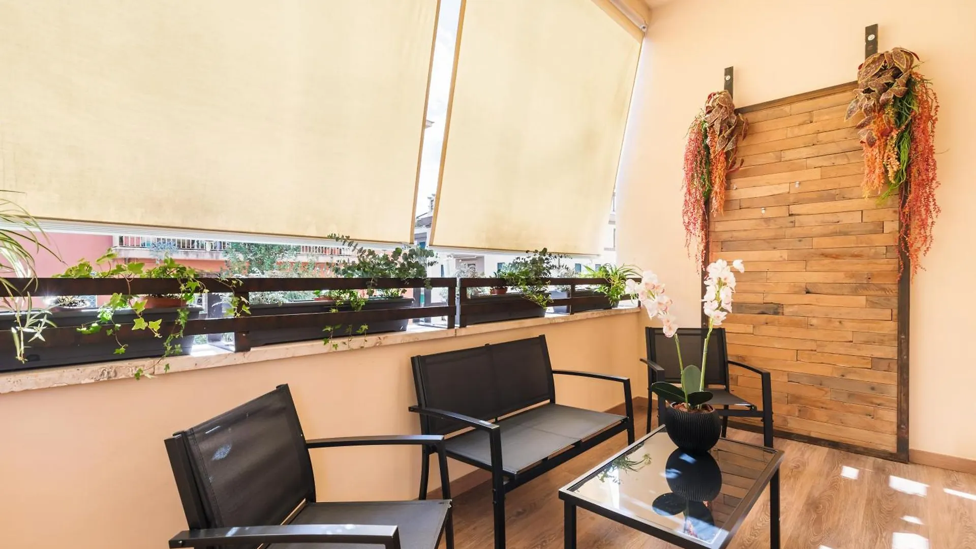 Bed & Breakfast Adelante Rooms Piazza Bologna Řím
