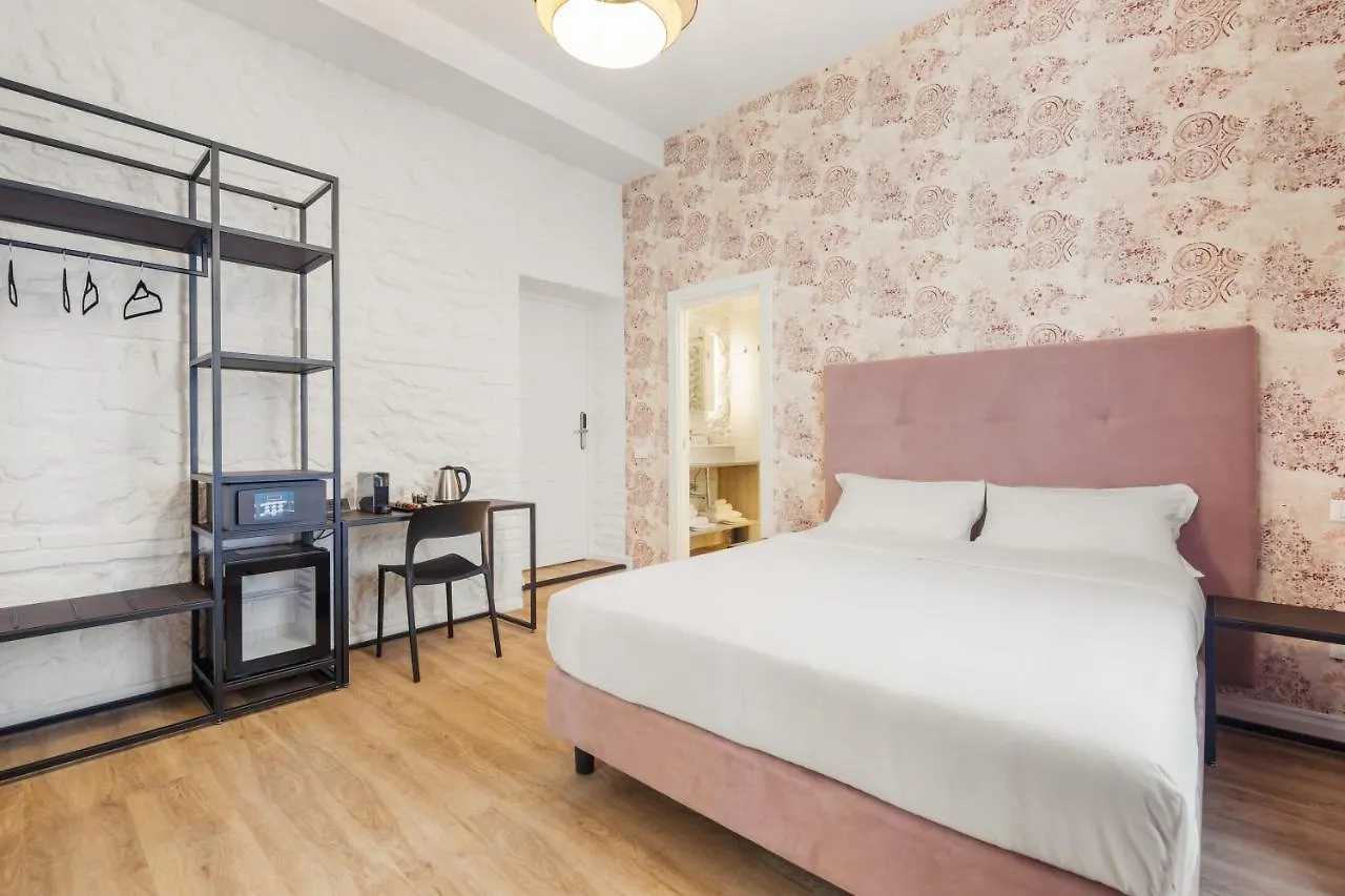 Adelante Rooms Piazza Bologna Rome