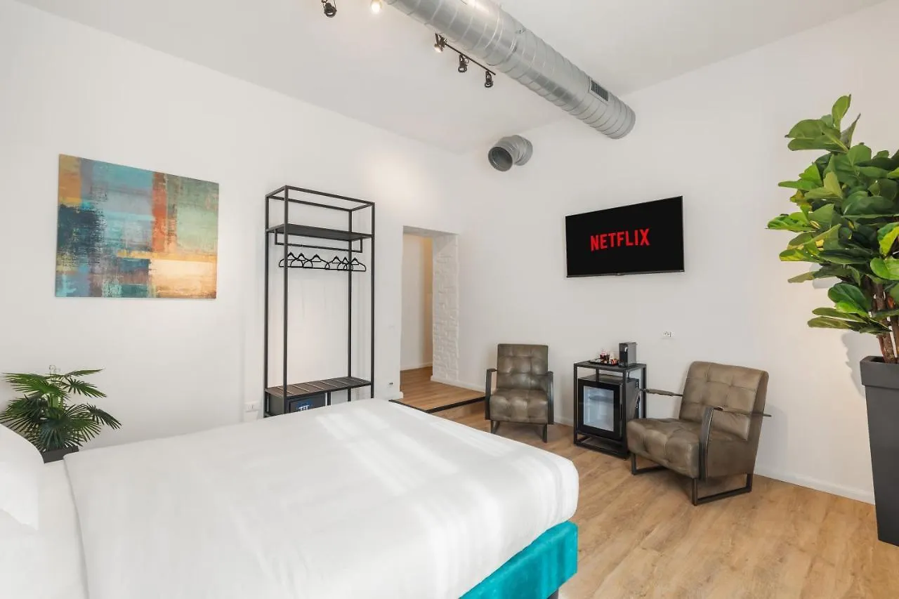 Adelante Rooms Piazza Bologna Rome Italy