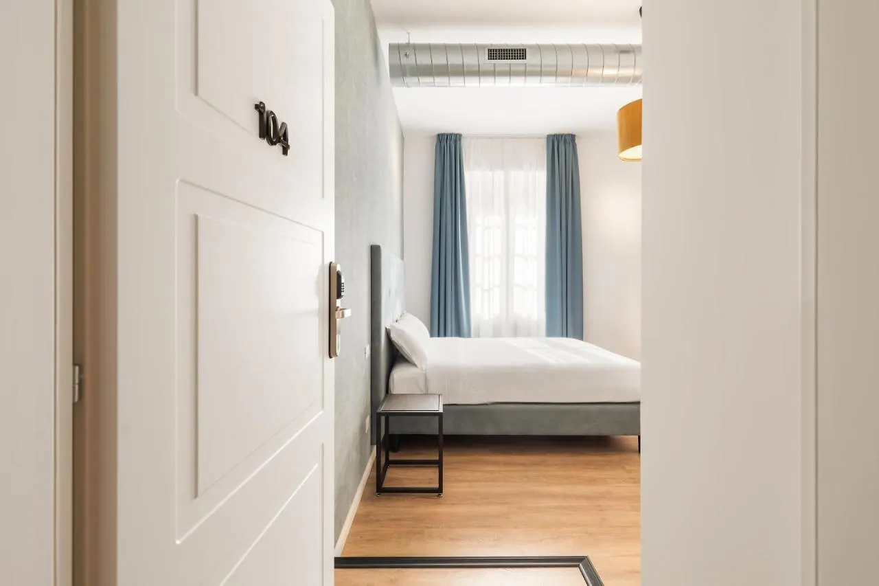 Adelante Rooms Piazza Bologna Rome Italy